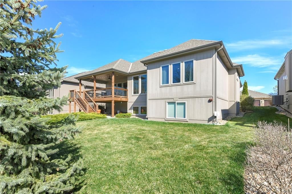 1699 NE Parkwood Drive — photo 44