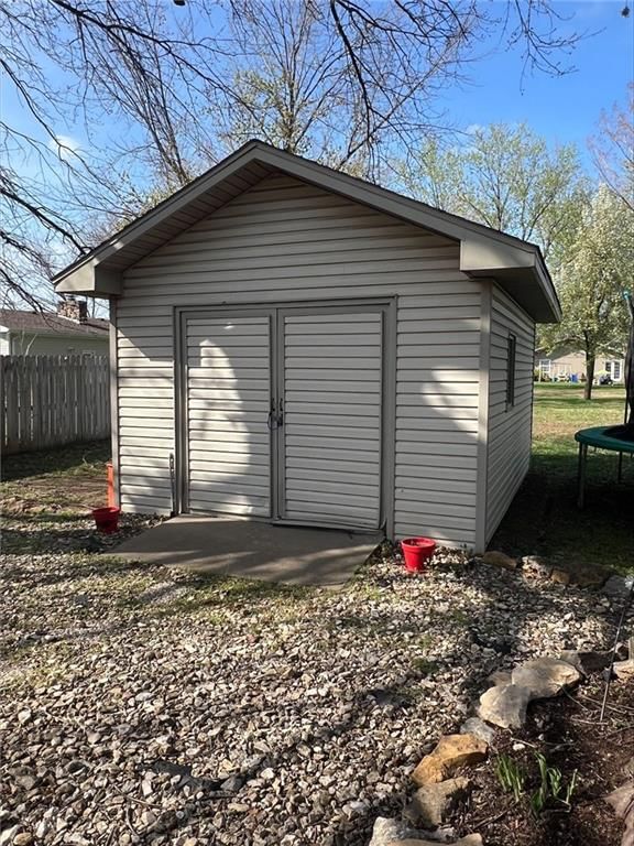 512 W Mckinley Street — photo 15