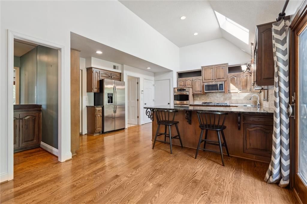8321 W 102nd Street — photo 11