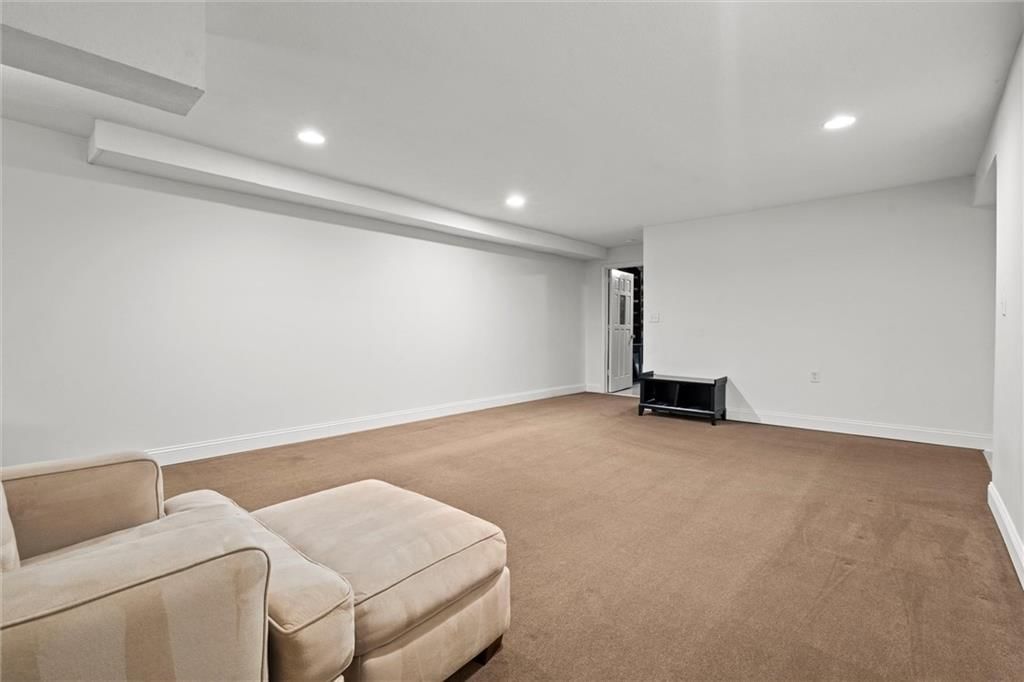 8321 W 102nd Street — photo 28