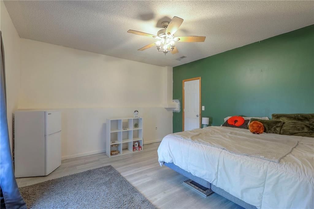 802 SW Crestview Court — photo 32