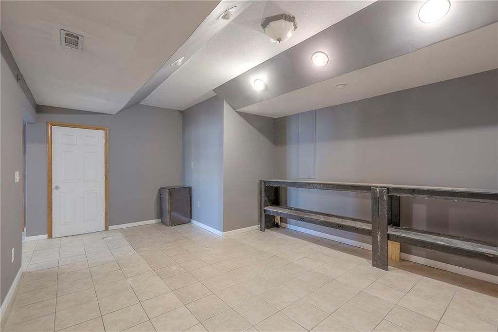802 SW Crestview Court — photo 36