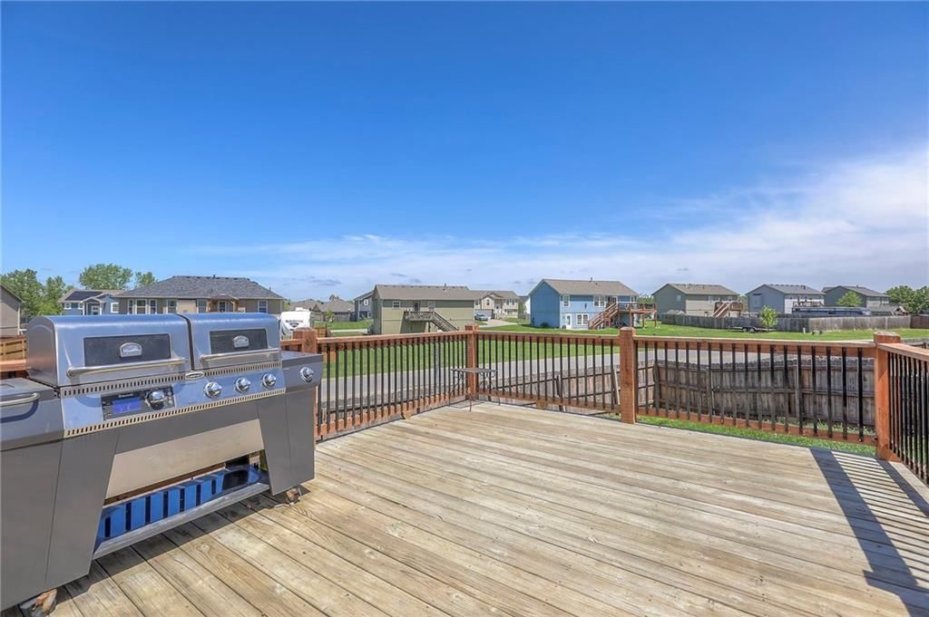 802 SW Crestview Court — photo 41