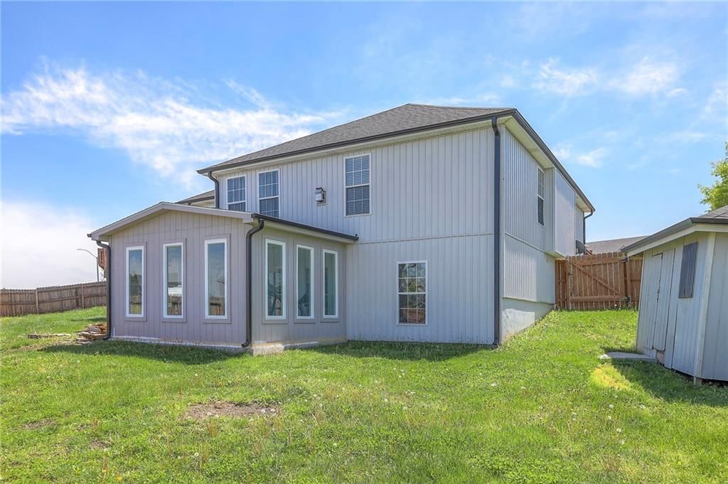 802 SW Crestview Court — photo 44