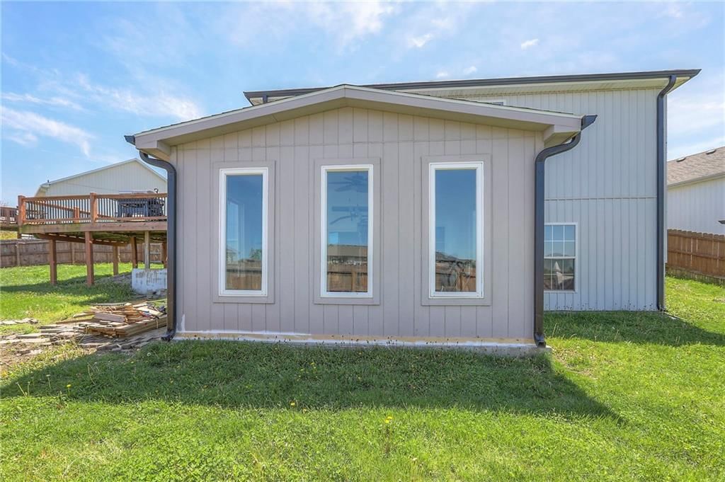 802 SW Crestview Court — photo 45
