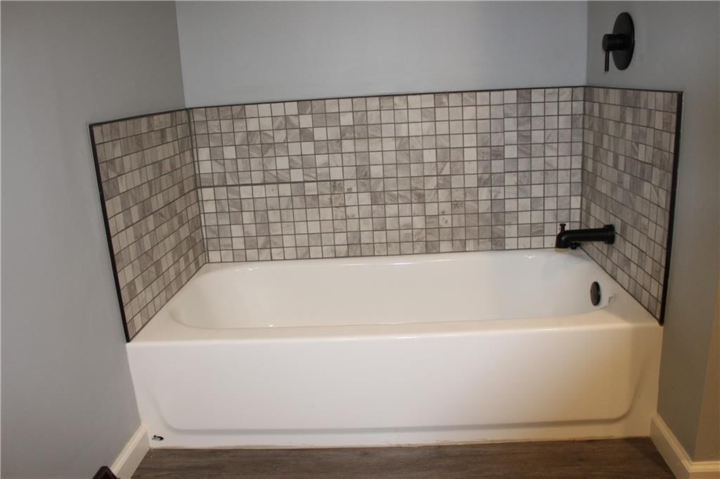 10921 W 98th Street — photo 8