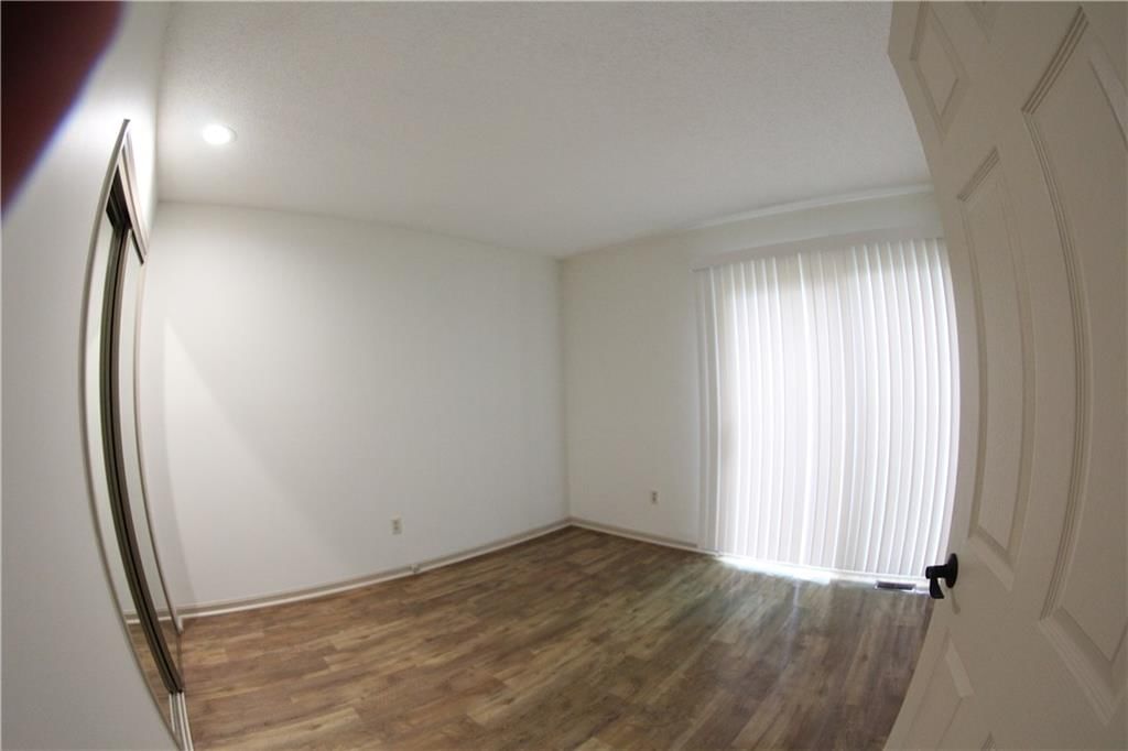 10921 W 98th Street — photo 12