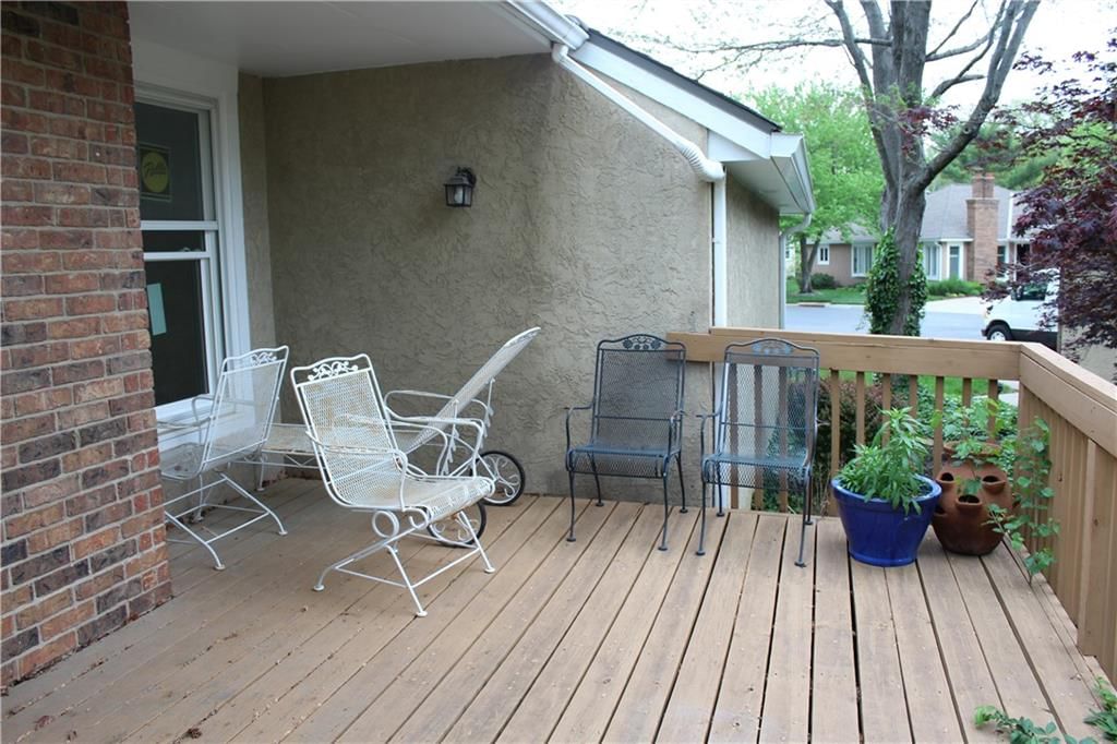 10921 W 98th Street — photo 17