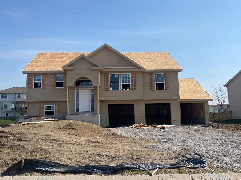 6008 NE 118th Terrace, Kansas City, MO