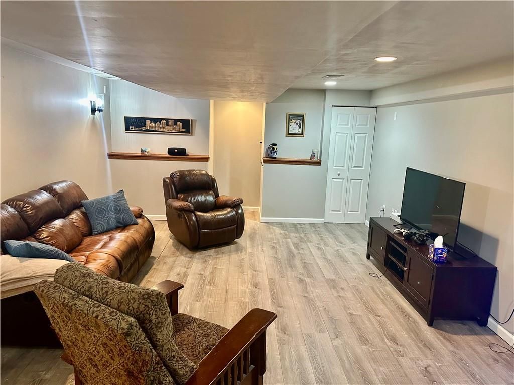 14906 Benson Street — photo 13