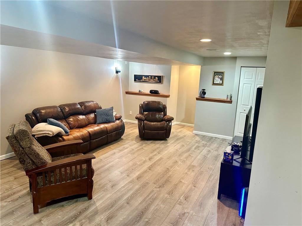 14906 Benson Street — photo 14