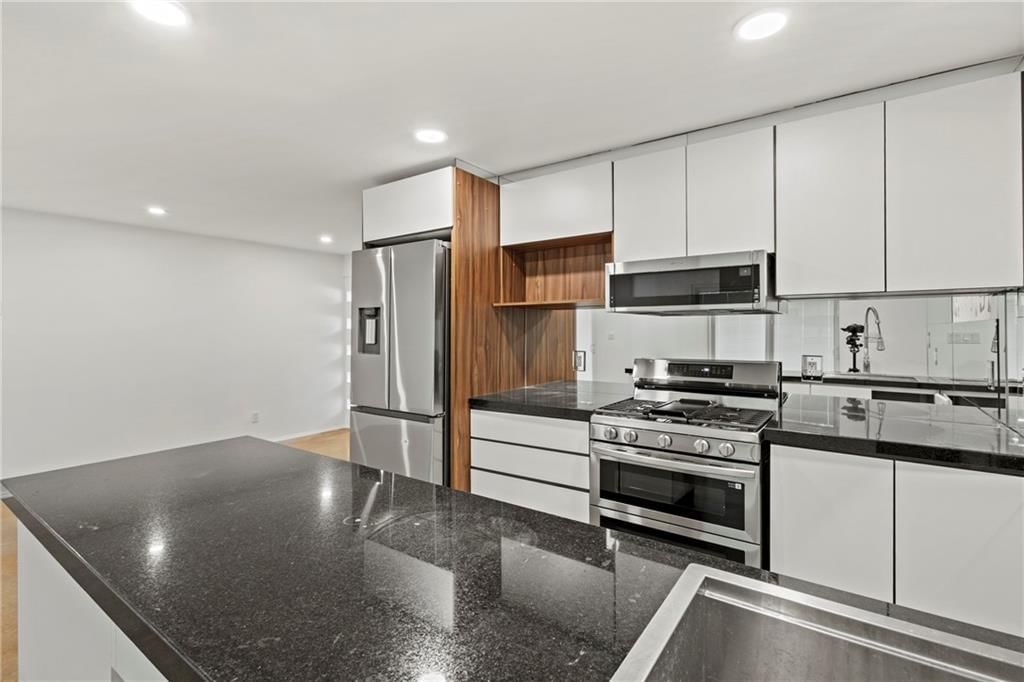 4011 S Minnie Street — photo 8