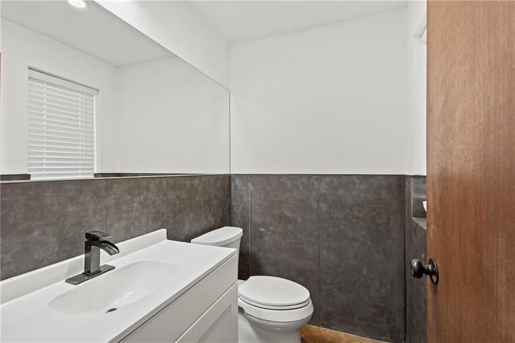 4011 S Minnie Street — photo 11