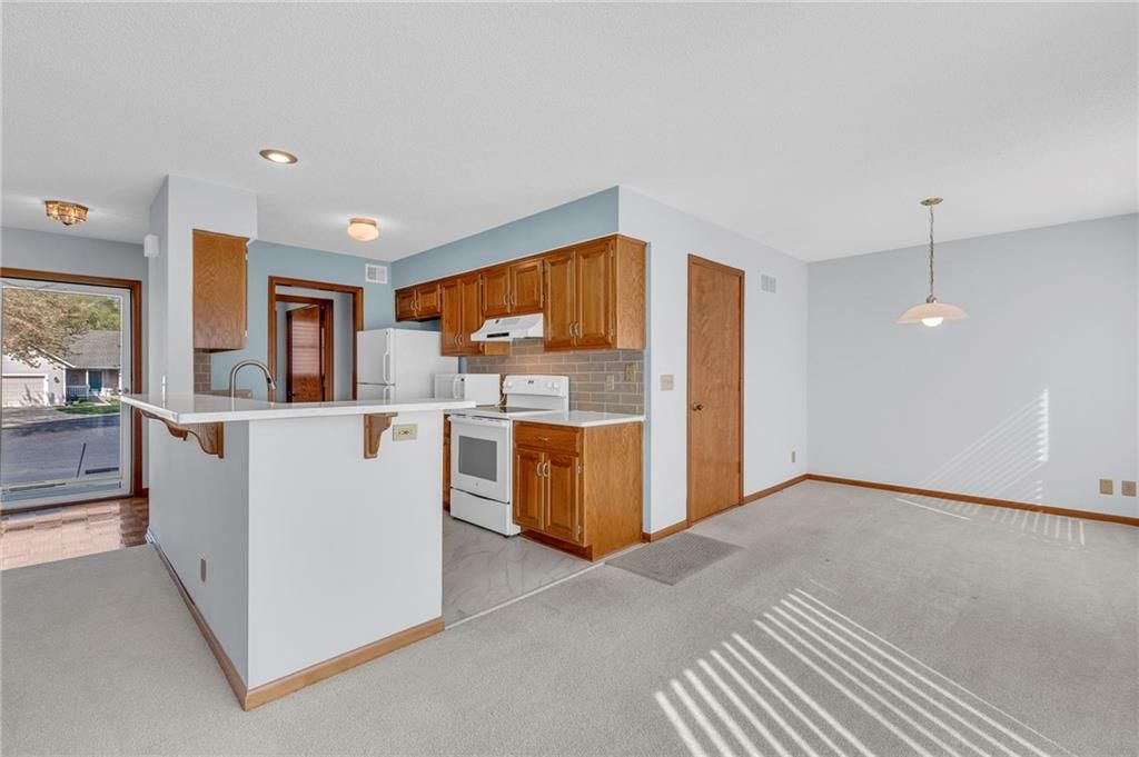 15433 Marty Street — photo 9