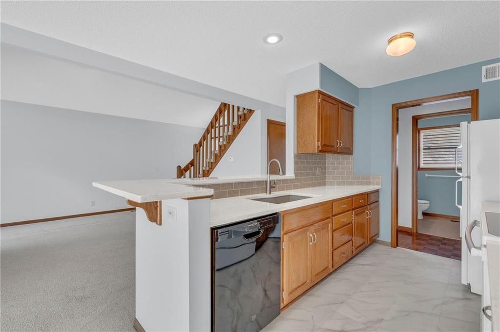 15433 Marty Street — photo 12