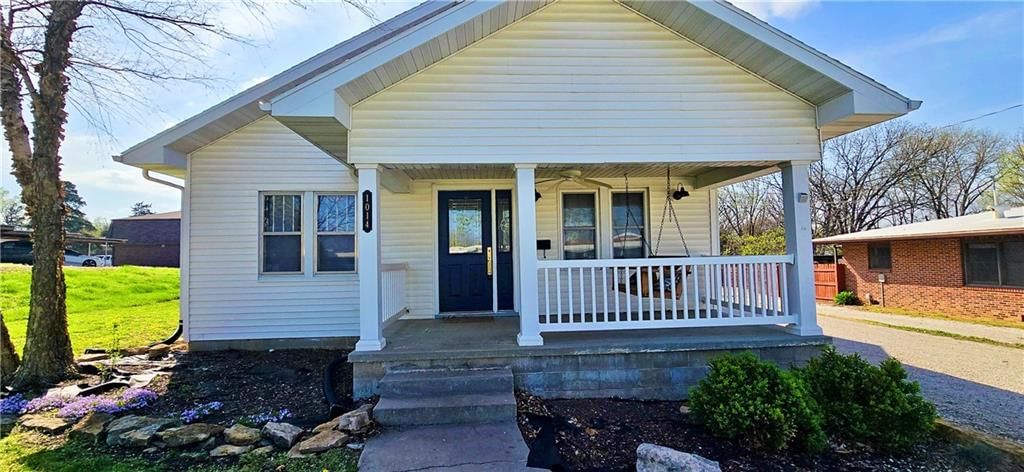 1014 S Holbrook Street — photo 6
