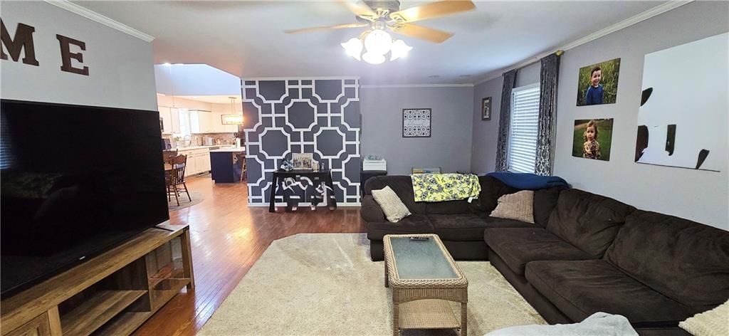 1014 S Holbrook Street — photo 29