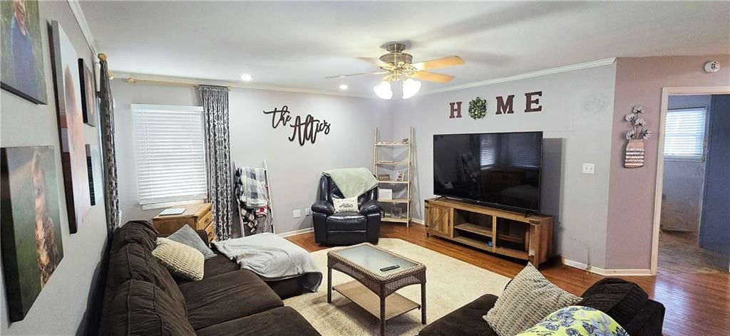 1014 S Holbrook Street — photo 30