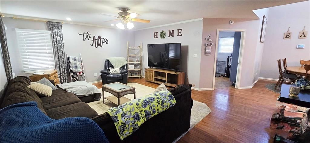 1014 S Holbrook Street — photo 32