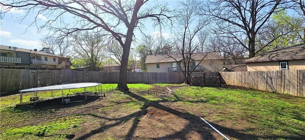 1014 S Holbrook Street — photo 67