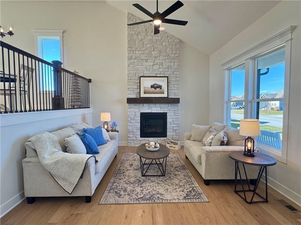 15501 Lakeside Drive — photo 8