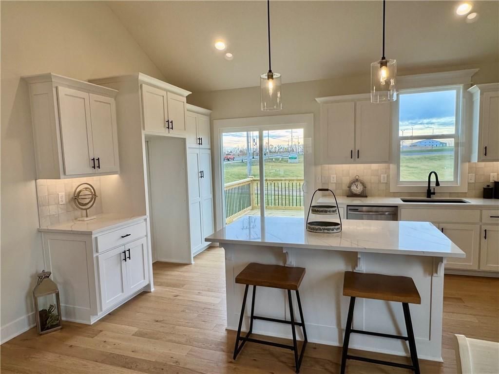 15501 Lakeside Drive — photo 13