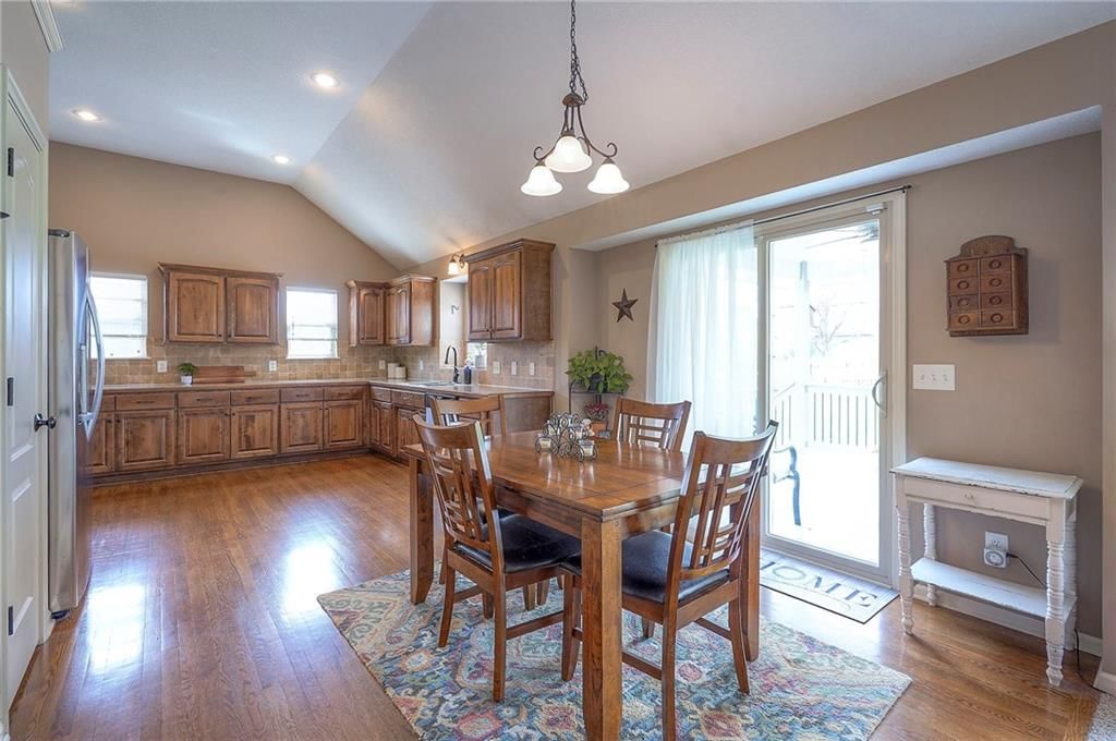 9720 N Donnelly Avenue — photo 8
