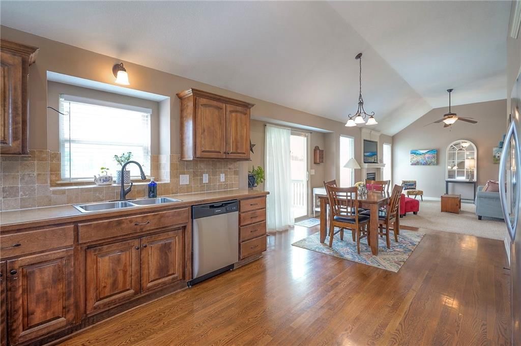 9720 N Donnelly Avenue — photo 11