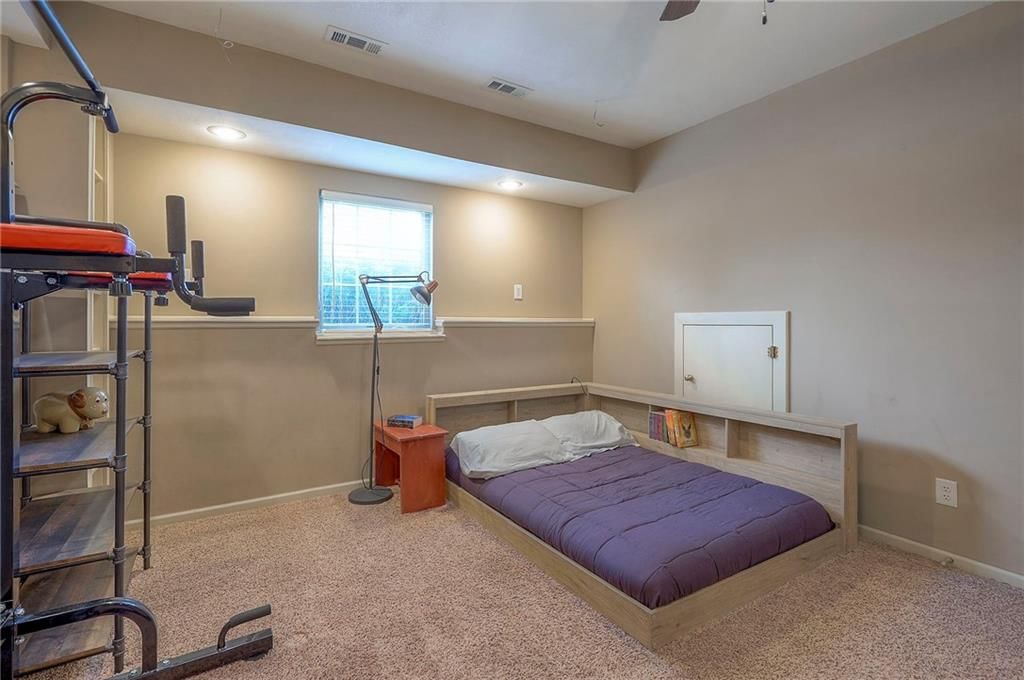 9720 N Donnelly Avenue — photo 26