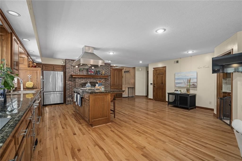 3705 W 119 Terrace — photo 27