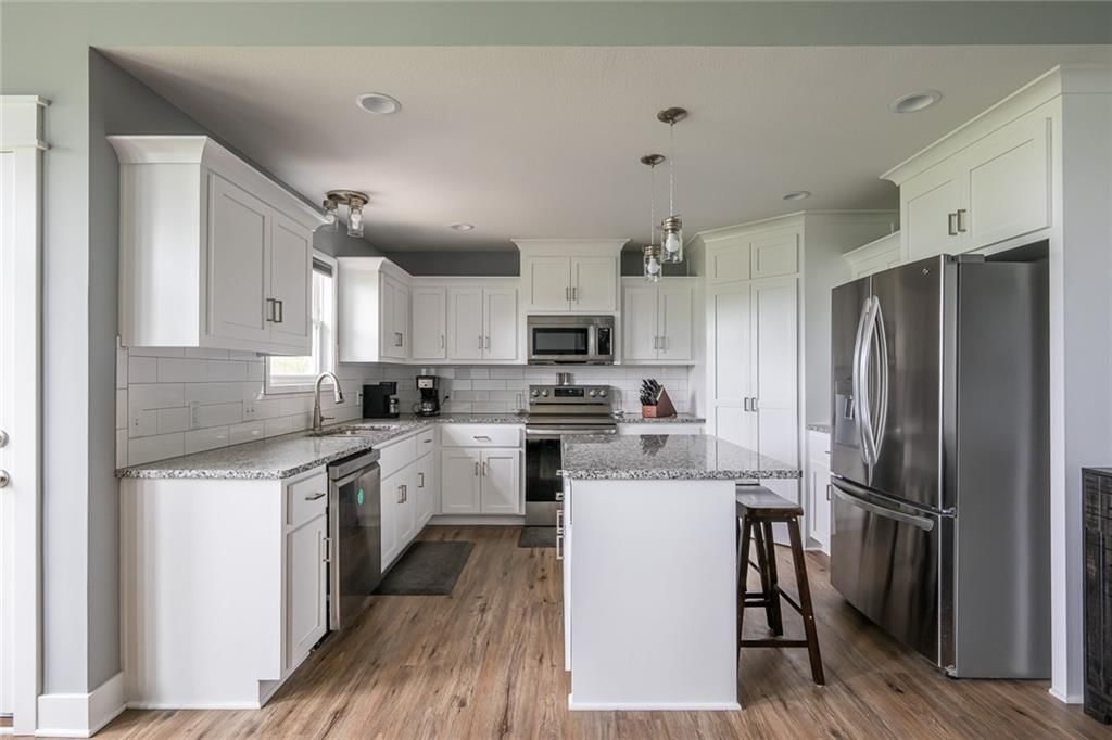 985 Sicklebar Drive — photo 13