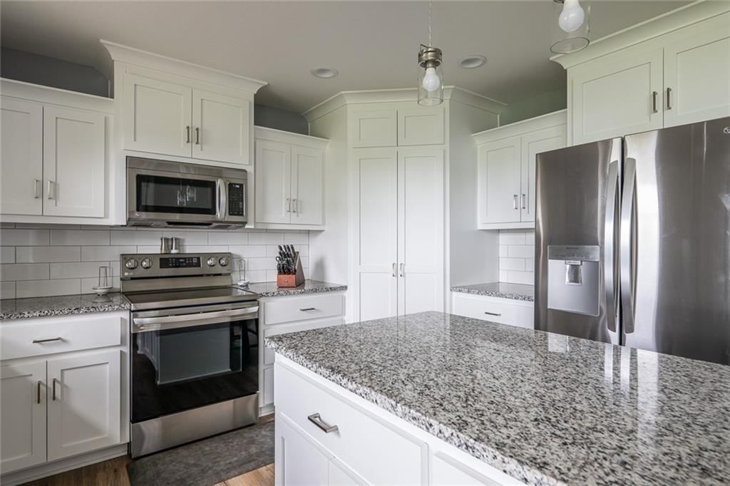 985 Sicklebar Drive — photo 16