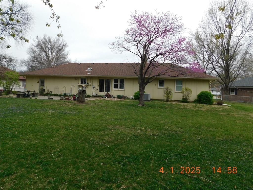 1208 Chapel Drive — photo 5