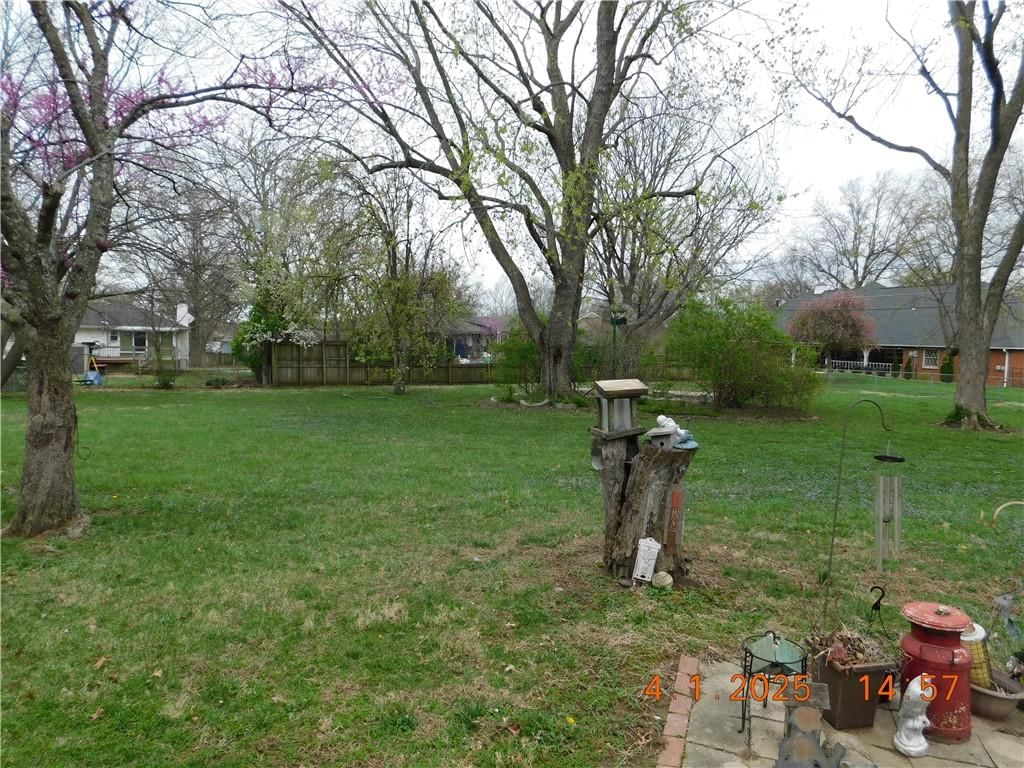 1208 Chapel Drive — photo 10