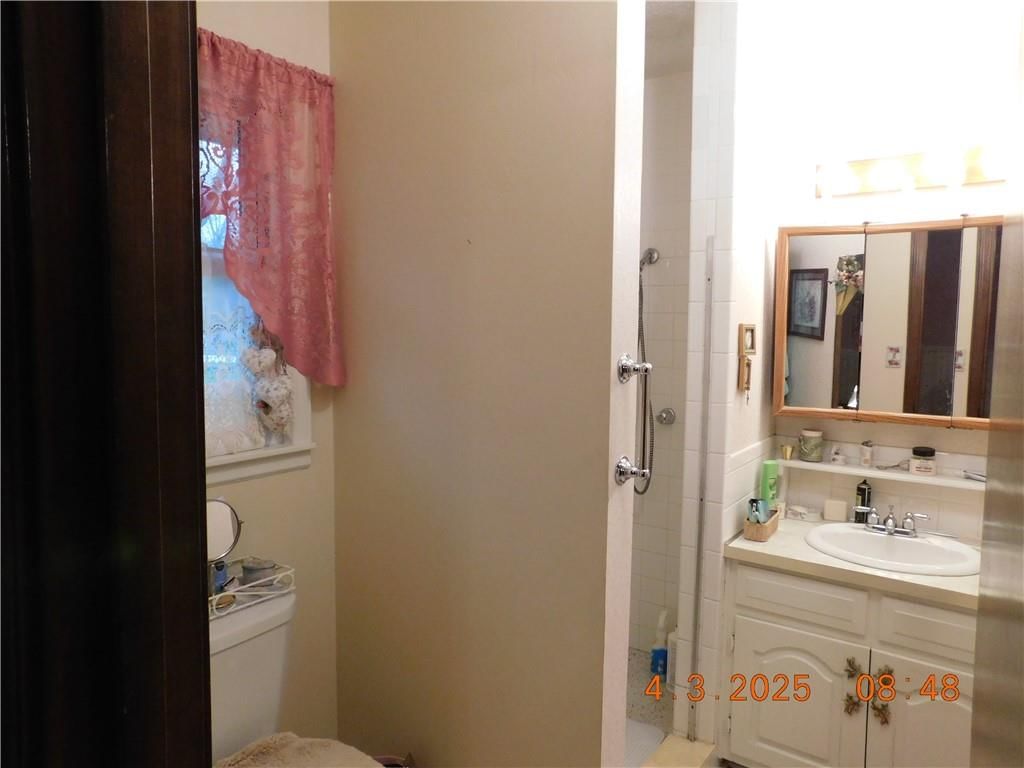 1208 Chapel Drive — photo 17