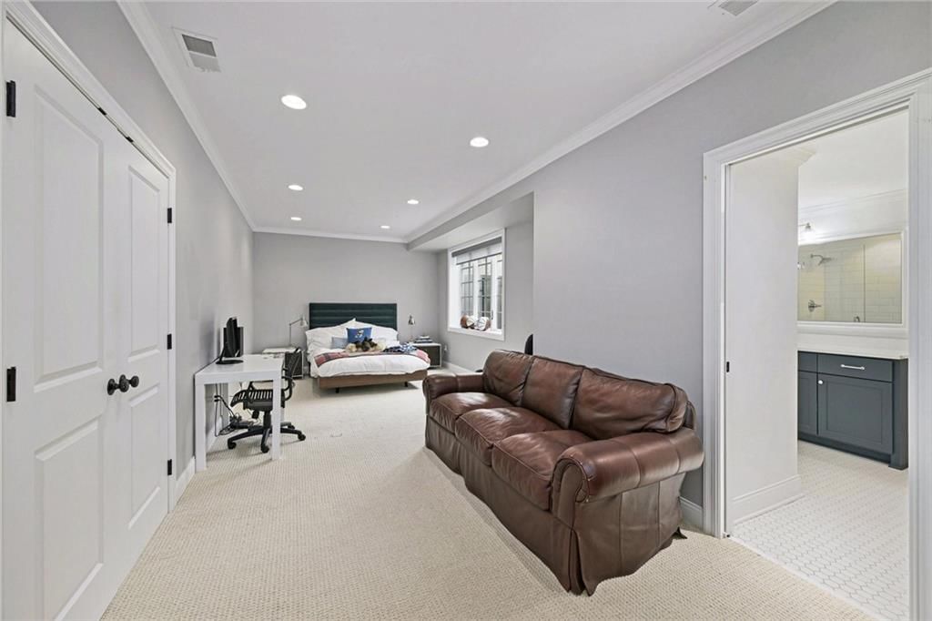 6018 Reinhardt Drive — photo 36
