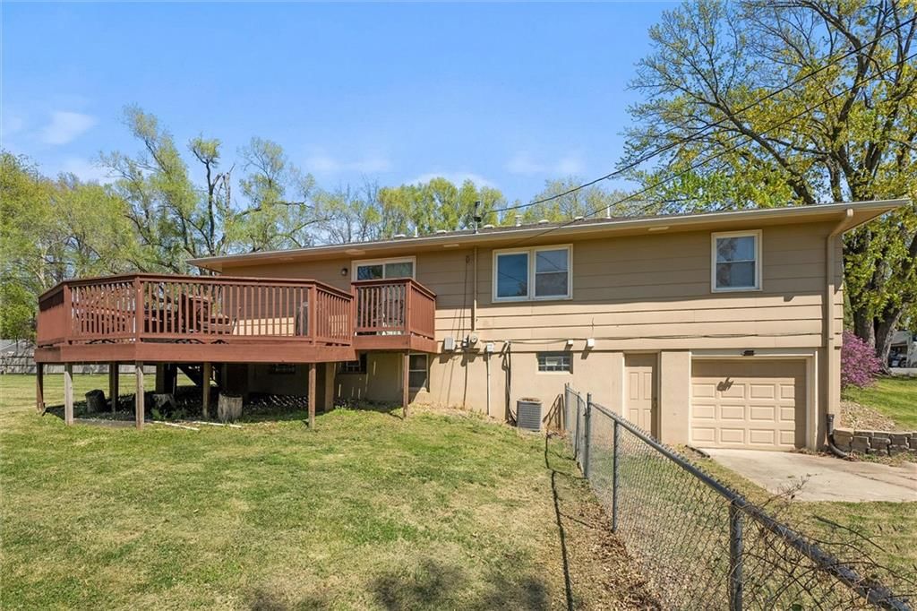 2550 S 45th Terrace — photo 30