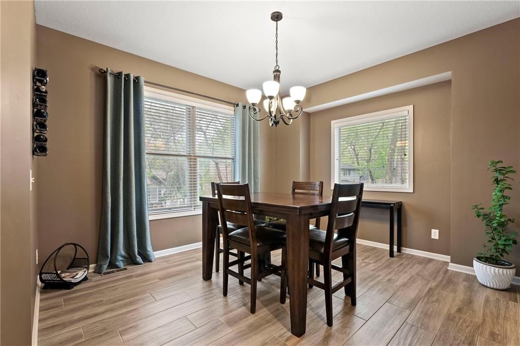 5246 N Walnut Street — photo 7