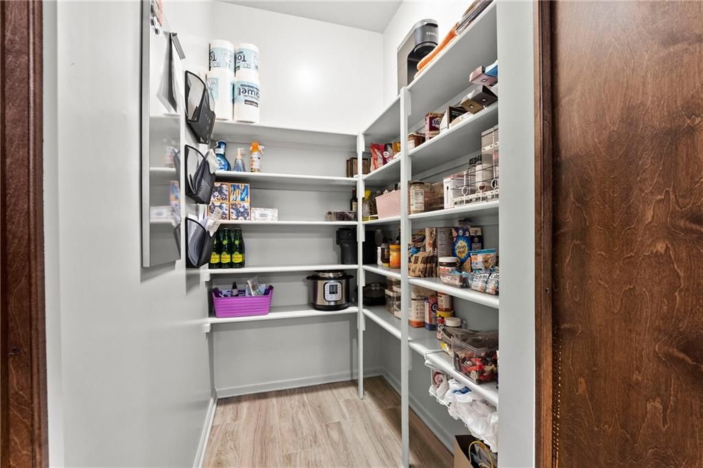 5246 N Walnut Street — photo 9