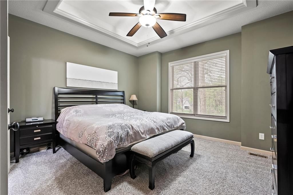 5246 N Walnut Street — photo 11