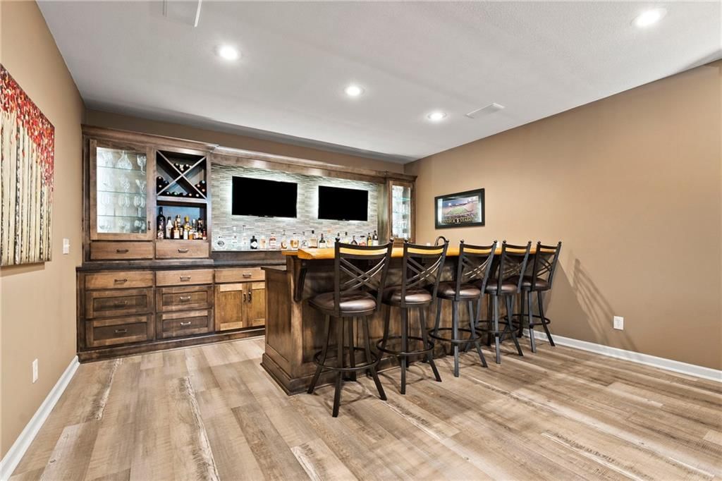 5246 N Walnut Street — photo 17