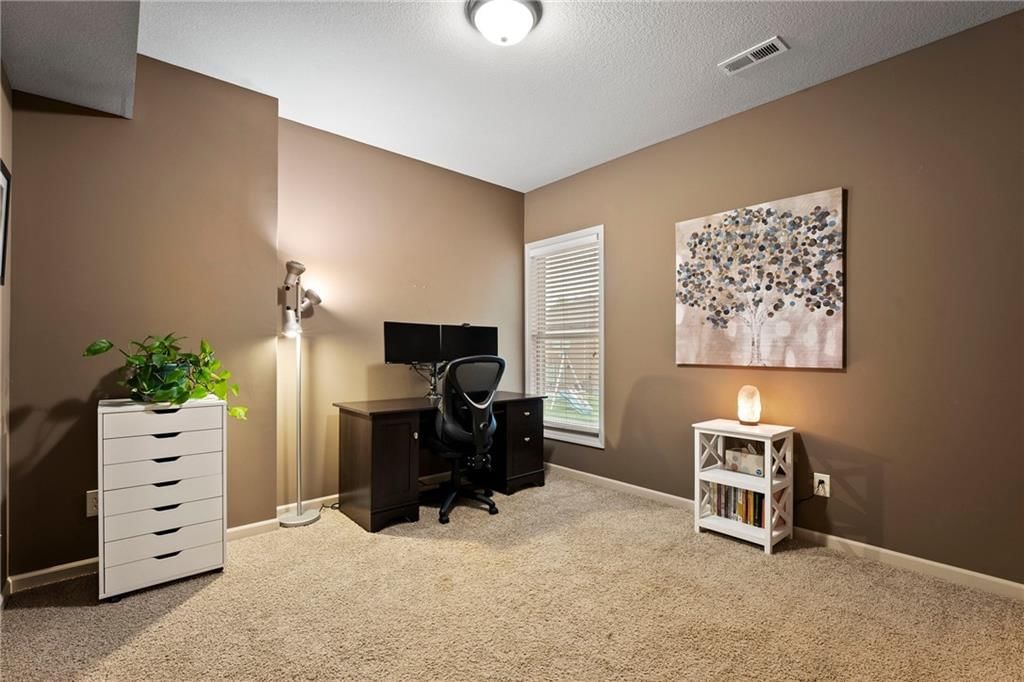 5246 N Walnut Street — photo 24