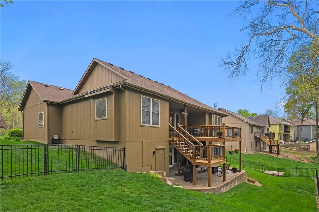 5246 N Walnut Street — photo 29