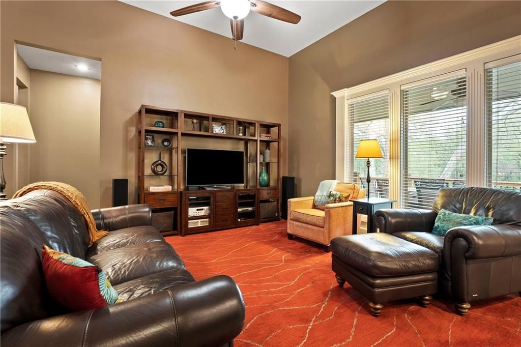 5246 N Walnut Street — photo 38