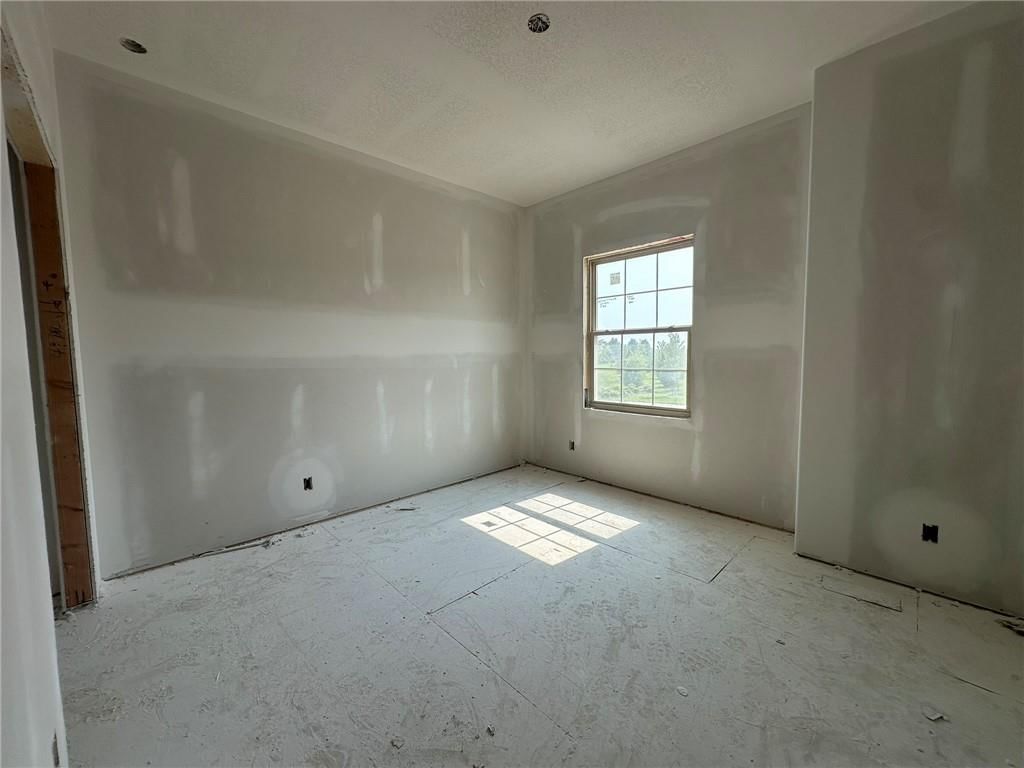 Photo 5 of 83 - 17391 S Kaw Street