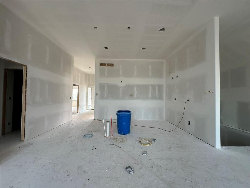 Photo 8 of 83 - 17391 S Kaw Street