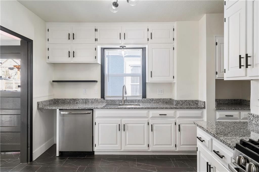 3412 Lexington Avenue — photo 9