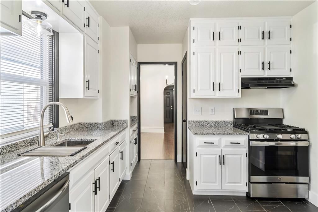 3412 Lexington Avenue — photo 10