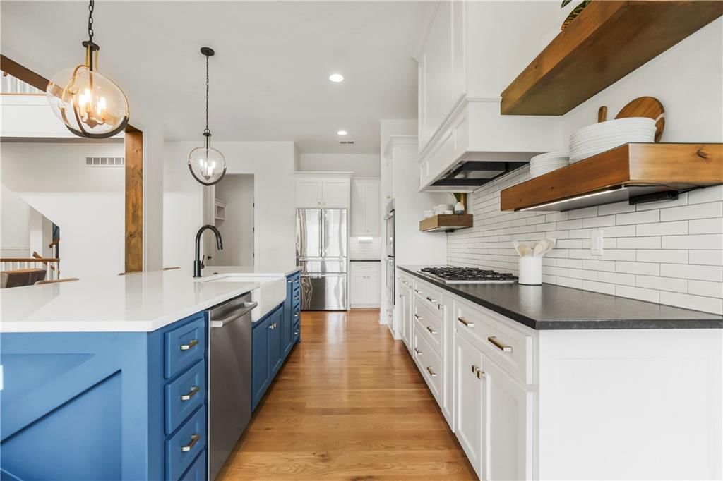 16205 Melrose Street — photo 13