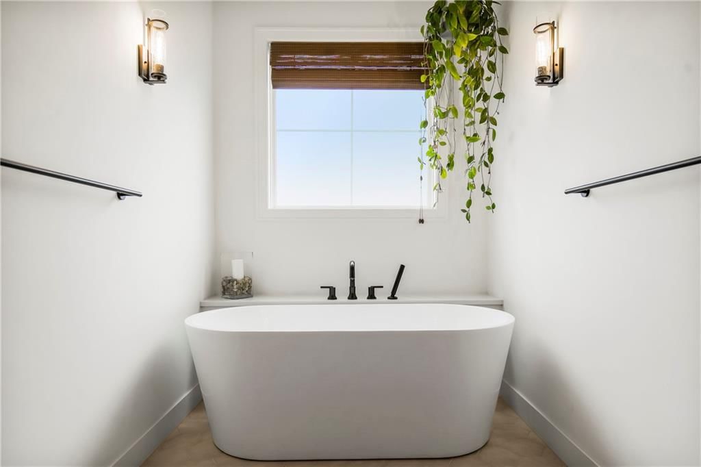 16205 Melrose Street — photo 24